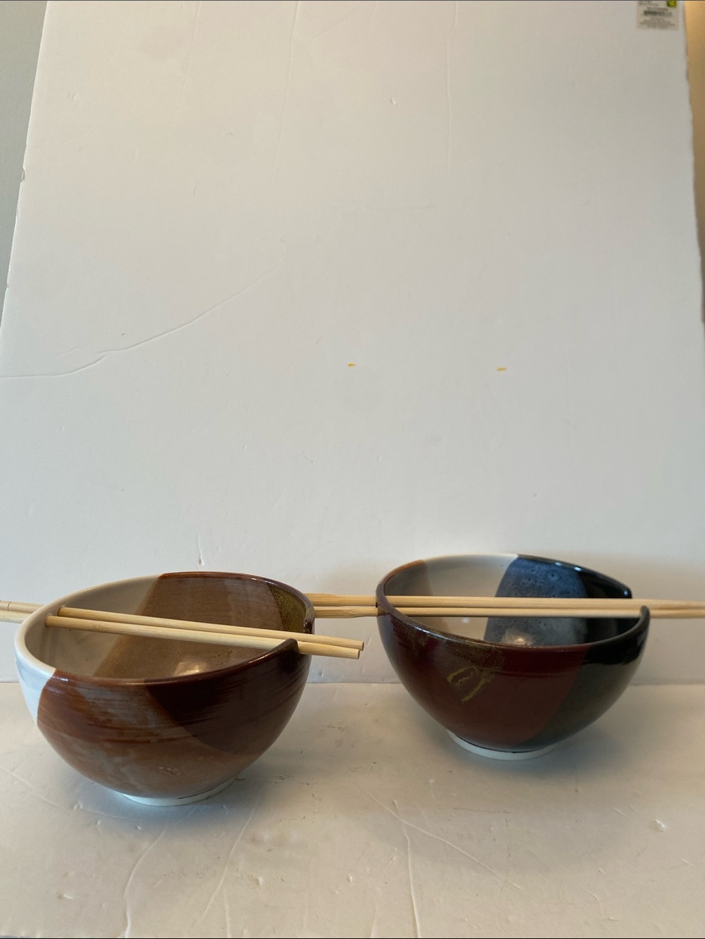 Handcrafted Two-Tone Ceramic Ramen Bowls with Chopstick Rest - Brown Blue& White